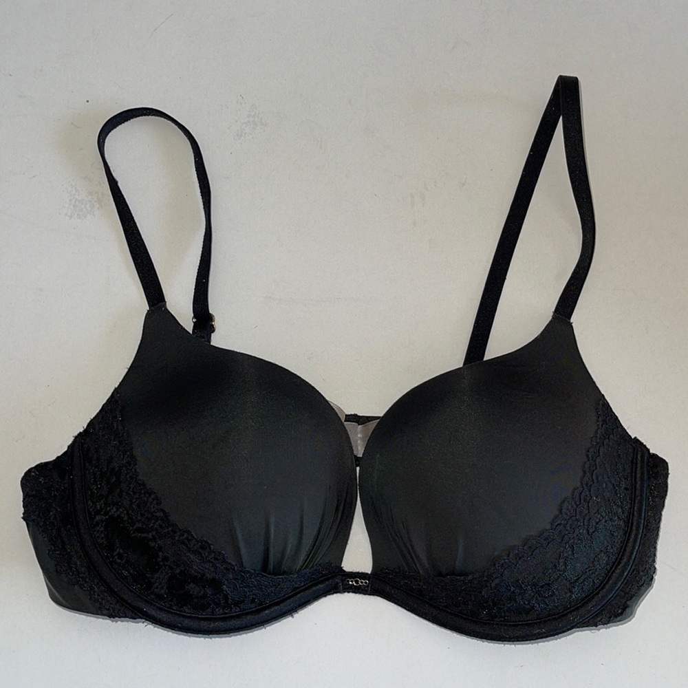 Victoria’s Secret Black Lace Trim Push Up Bra